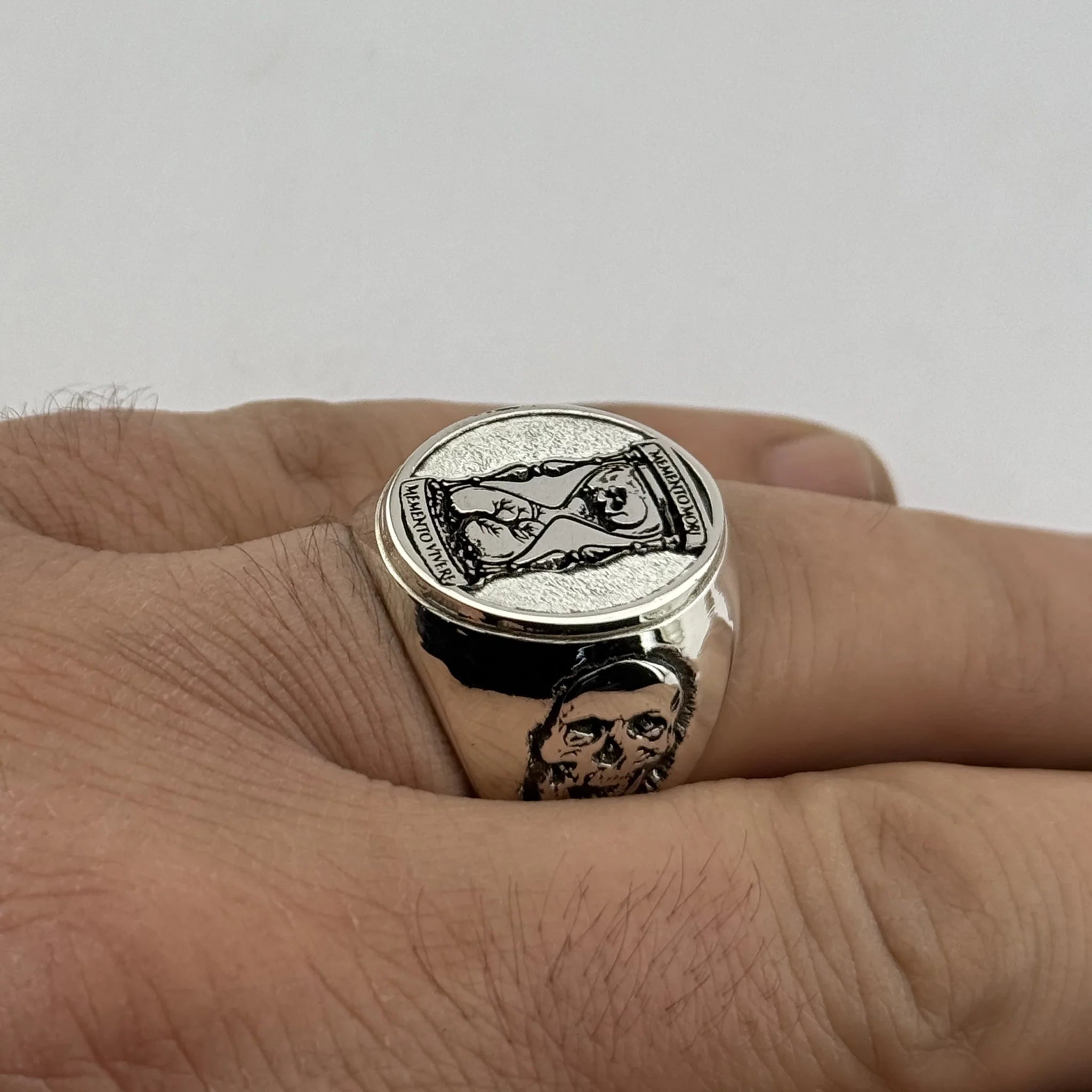 Momento Mori Ring